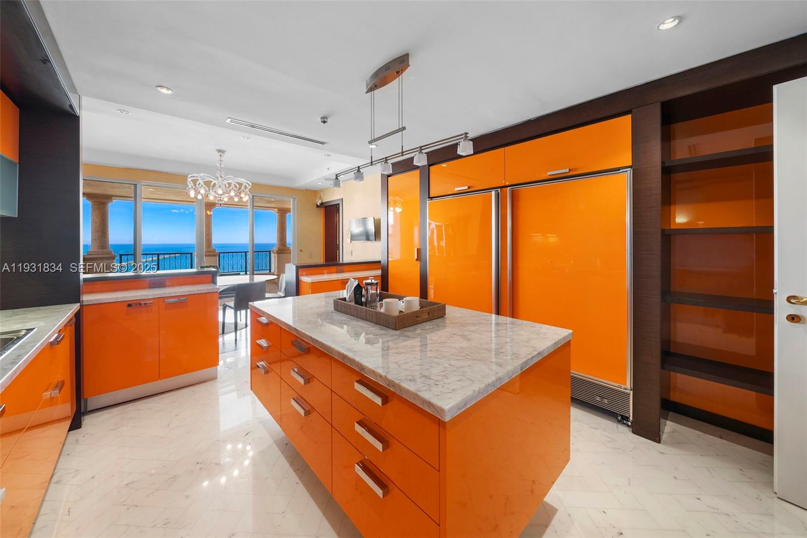 7471 Fisher Island Dr # 7471