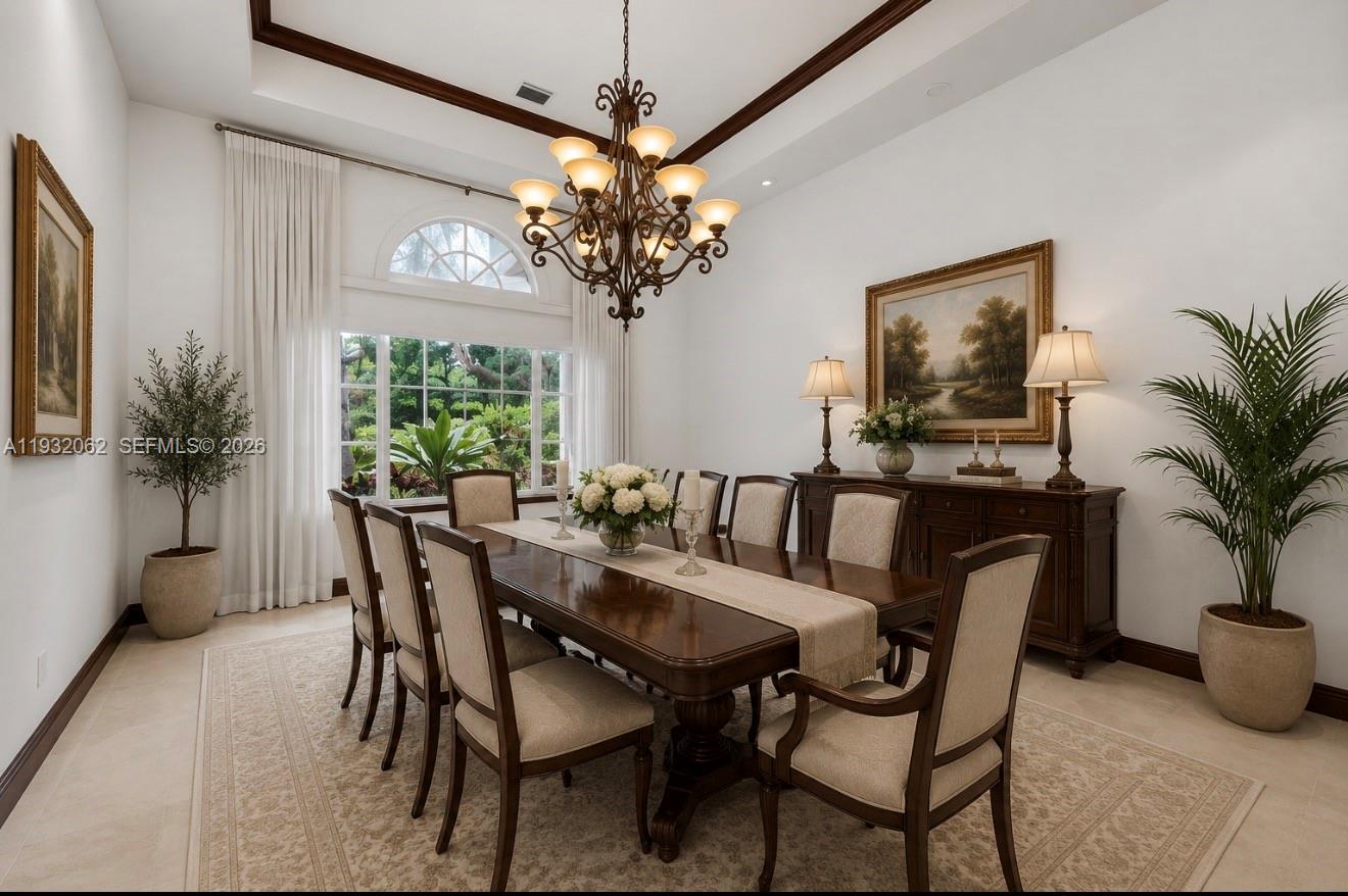 11825 S Mitchell Manor Cir