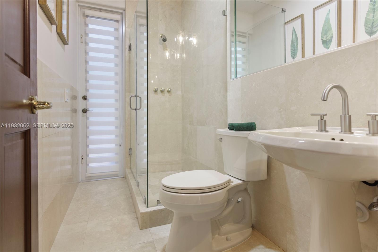 11825 S Mitchell Manor Cir