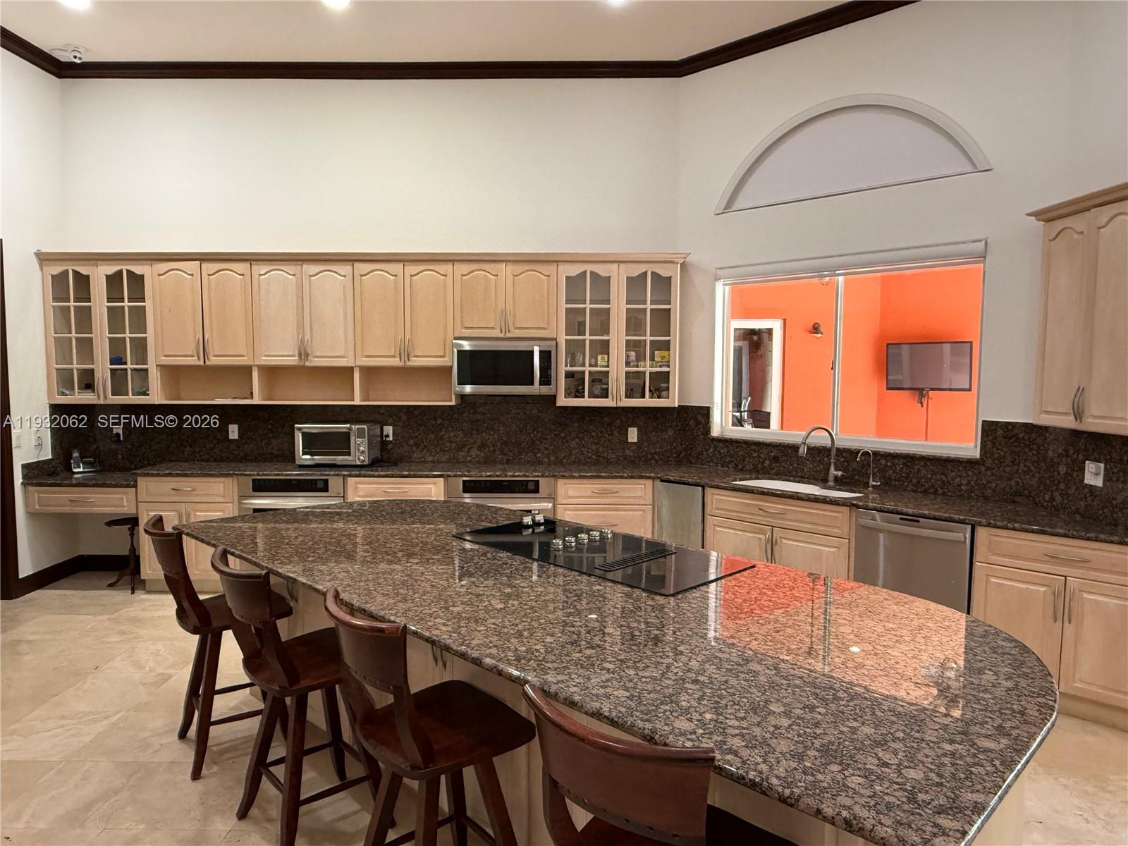 11825 S Mitchell Manor Cir