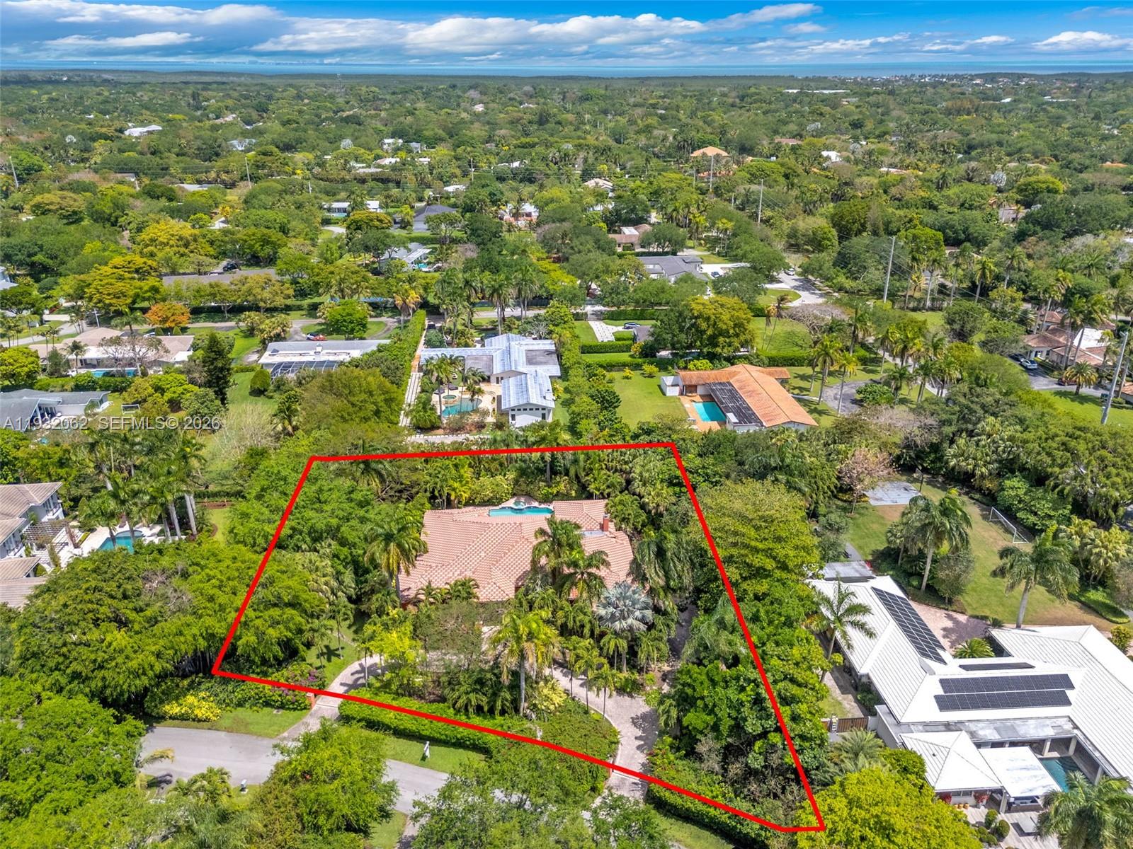 11825 S Mitchell Manor Cir