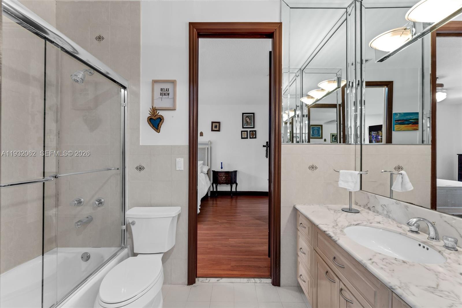 11825 S Mitchell Manor Cir