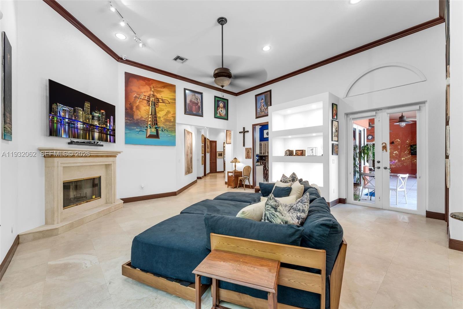 11825 S Mitchell Manor Cir
