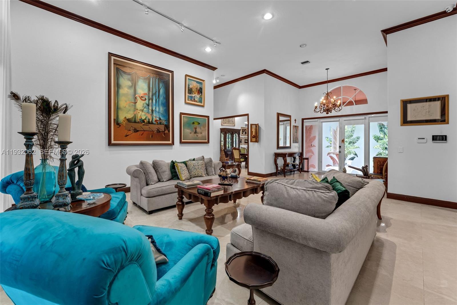 11825 S Mitchell Manor Cir