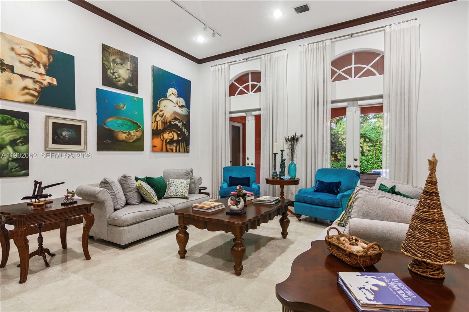 11825 S Mitchell Manor Cir