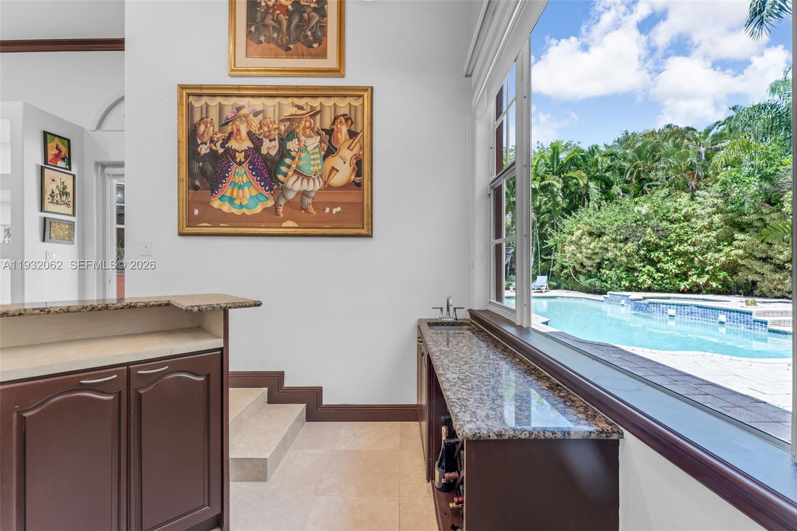 11825 S Mitchell Manor Cir