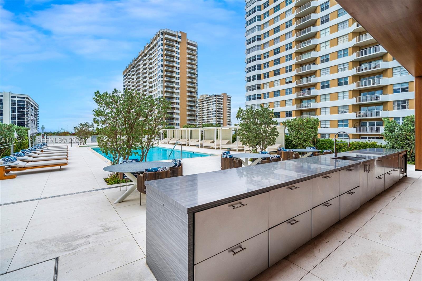 2000 S Ocean Dr # 18B