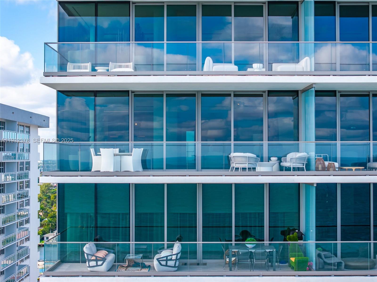 2000 S Ocean Dr # 18B