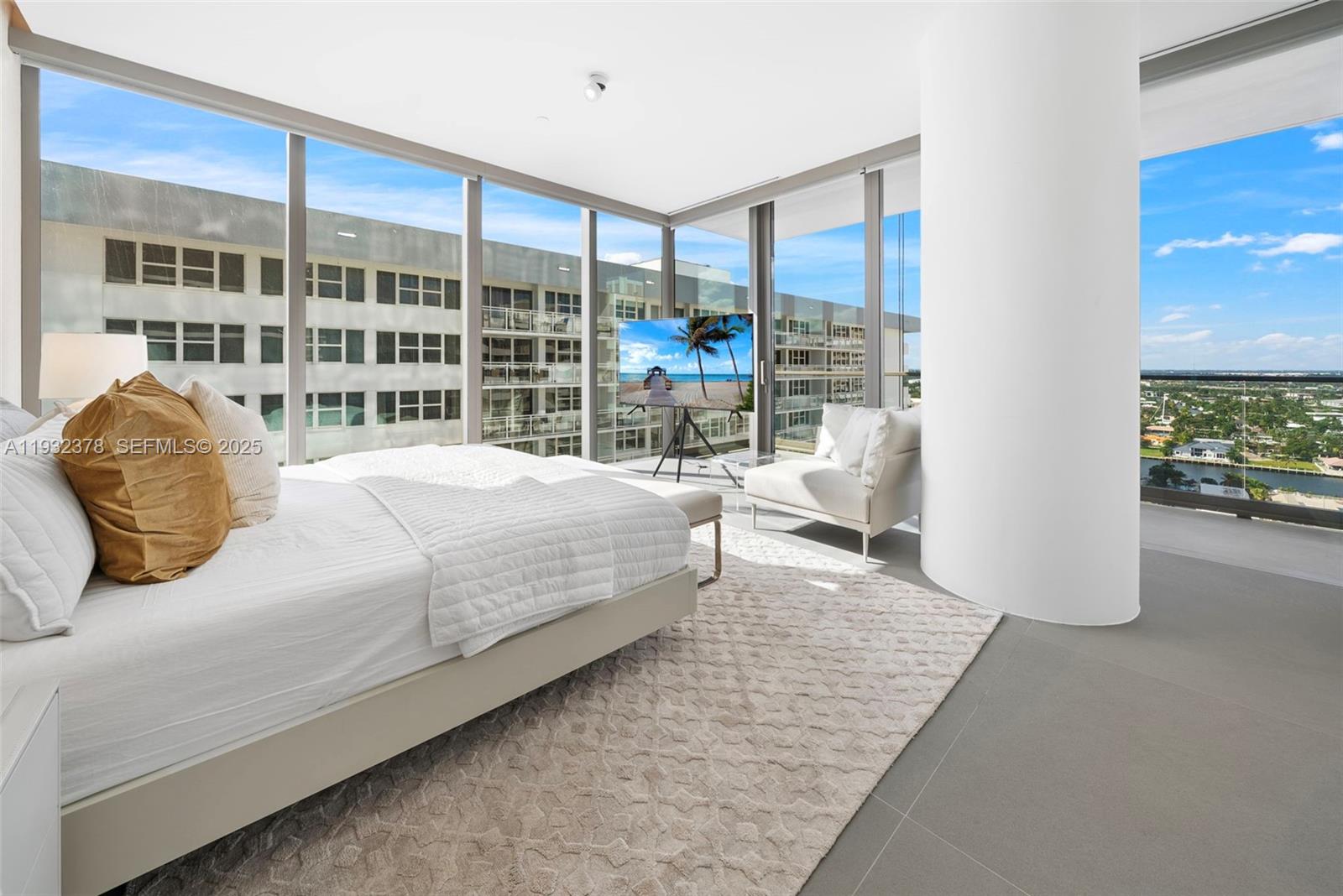 2000 S Ocean Dr # 18B