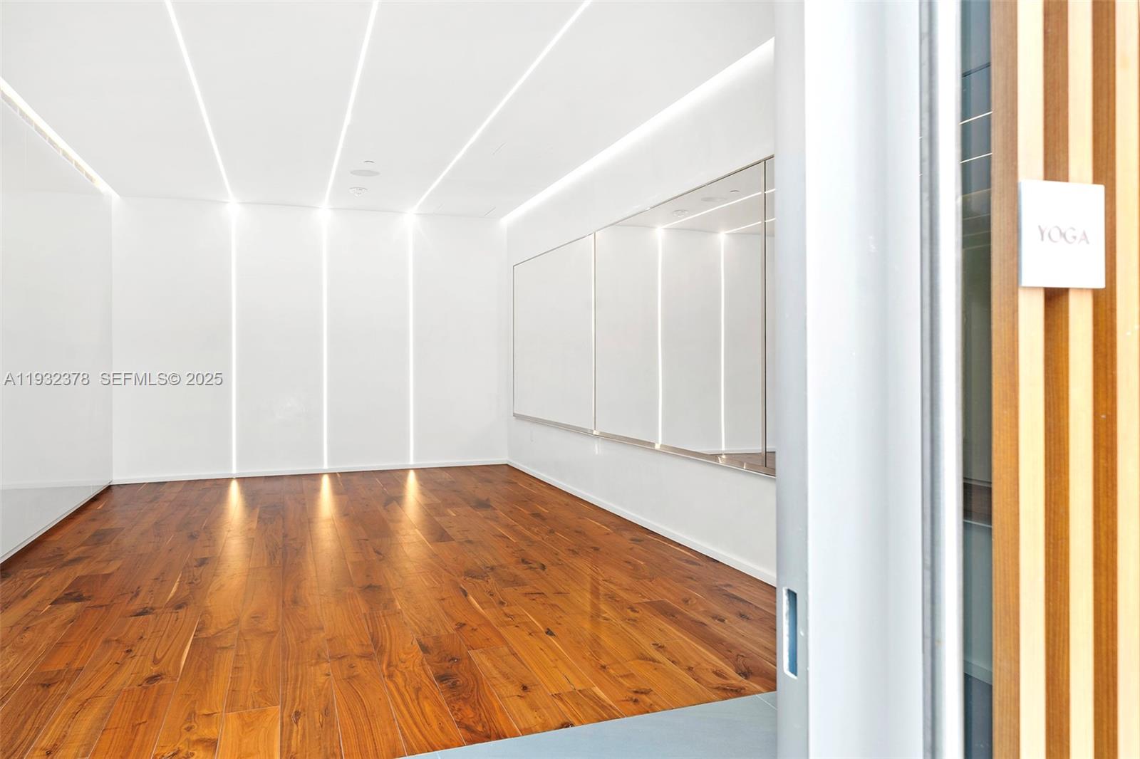 2000 S Ocean Dr # 18B