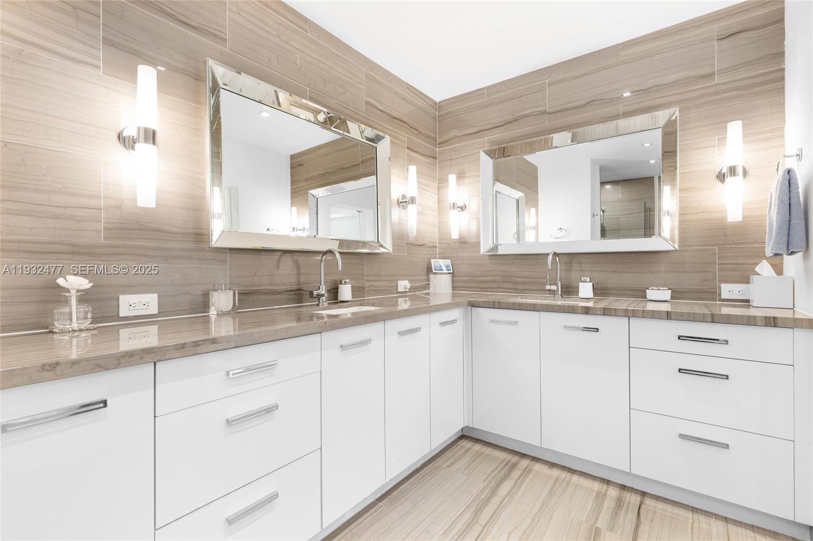 6420 Pinetree Drive Cir