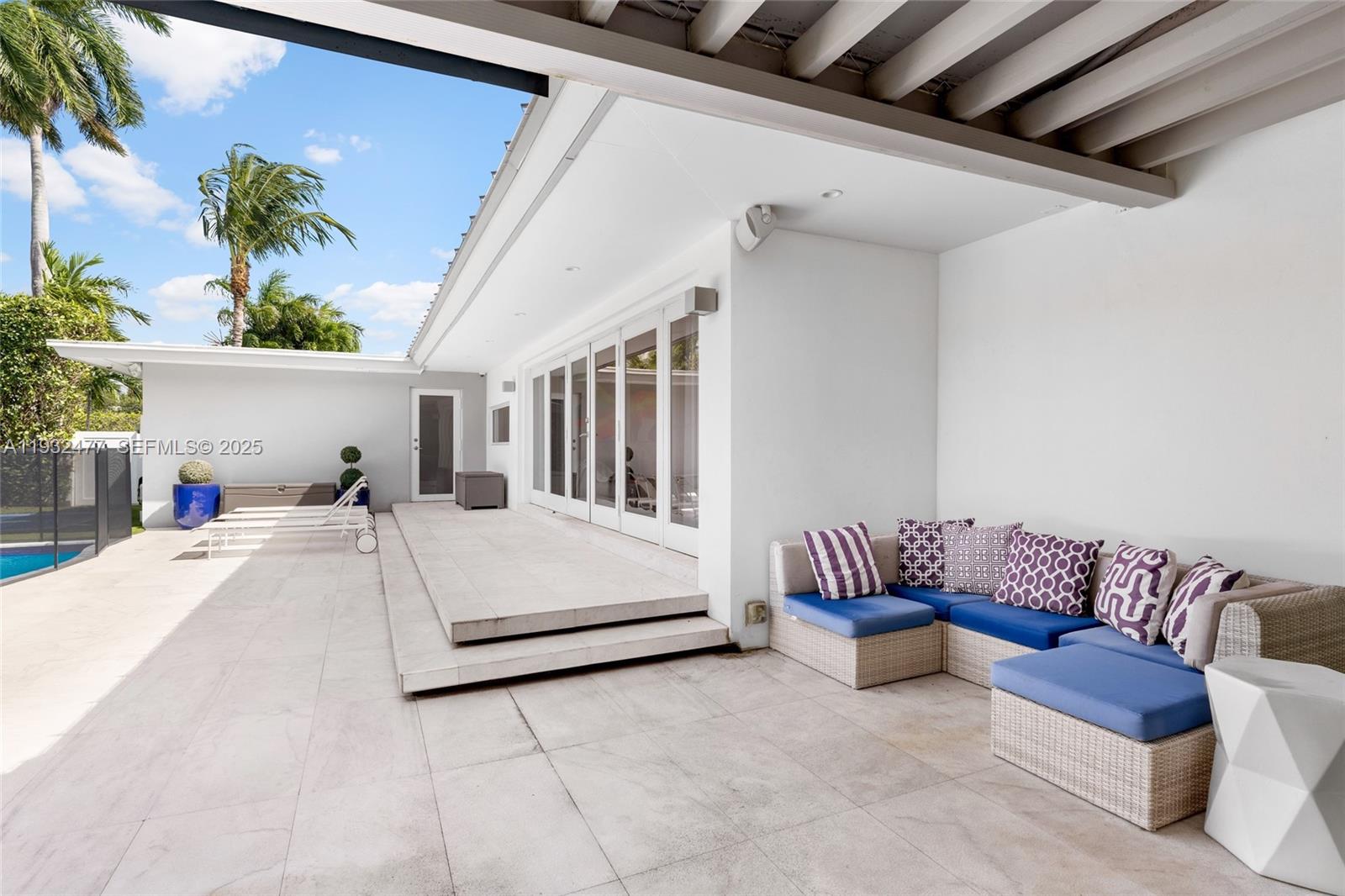 6420 Pinetree Drive Cir