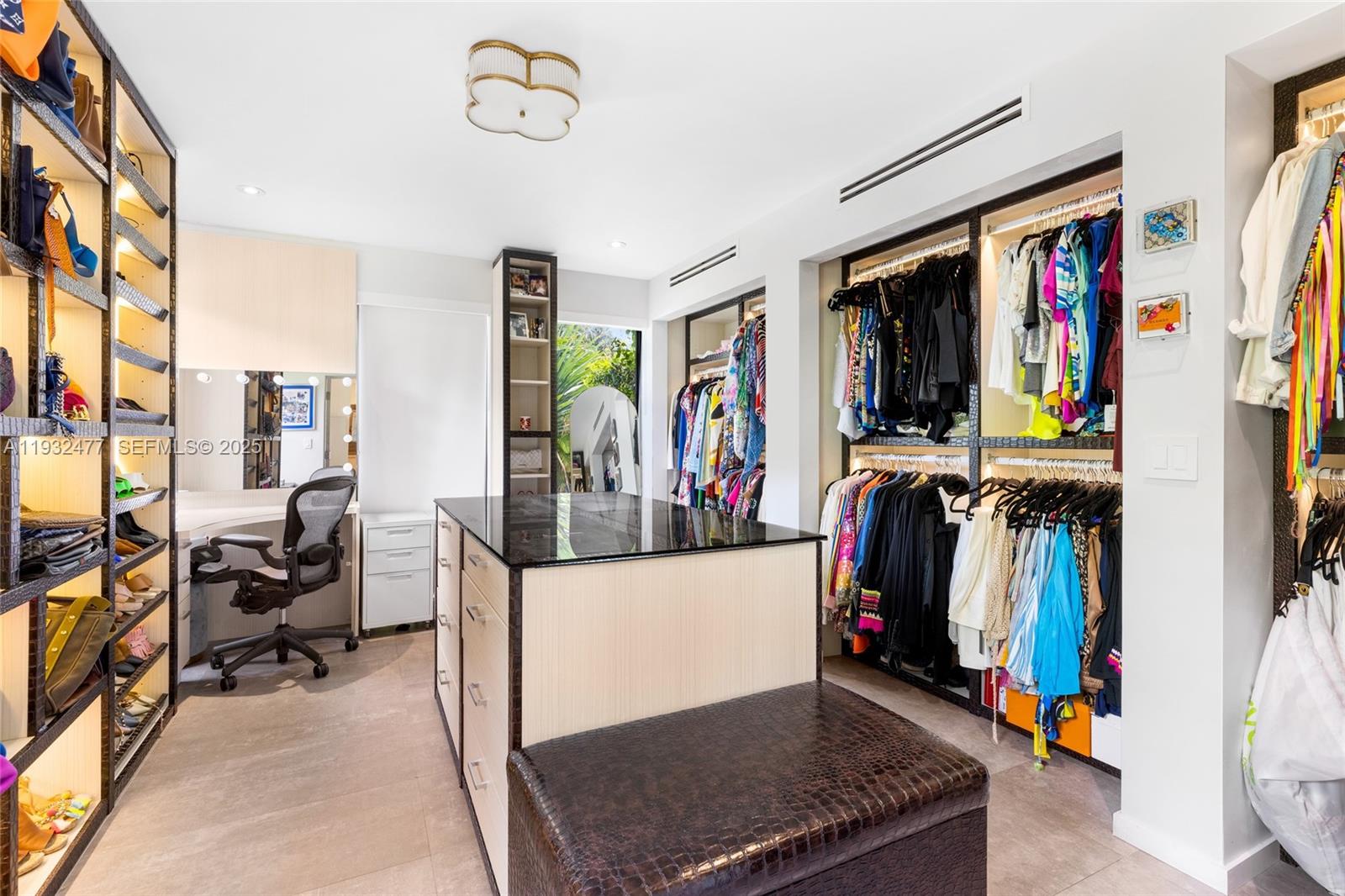 6420 Pinetree Drive Cir