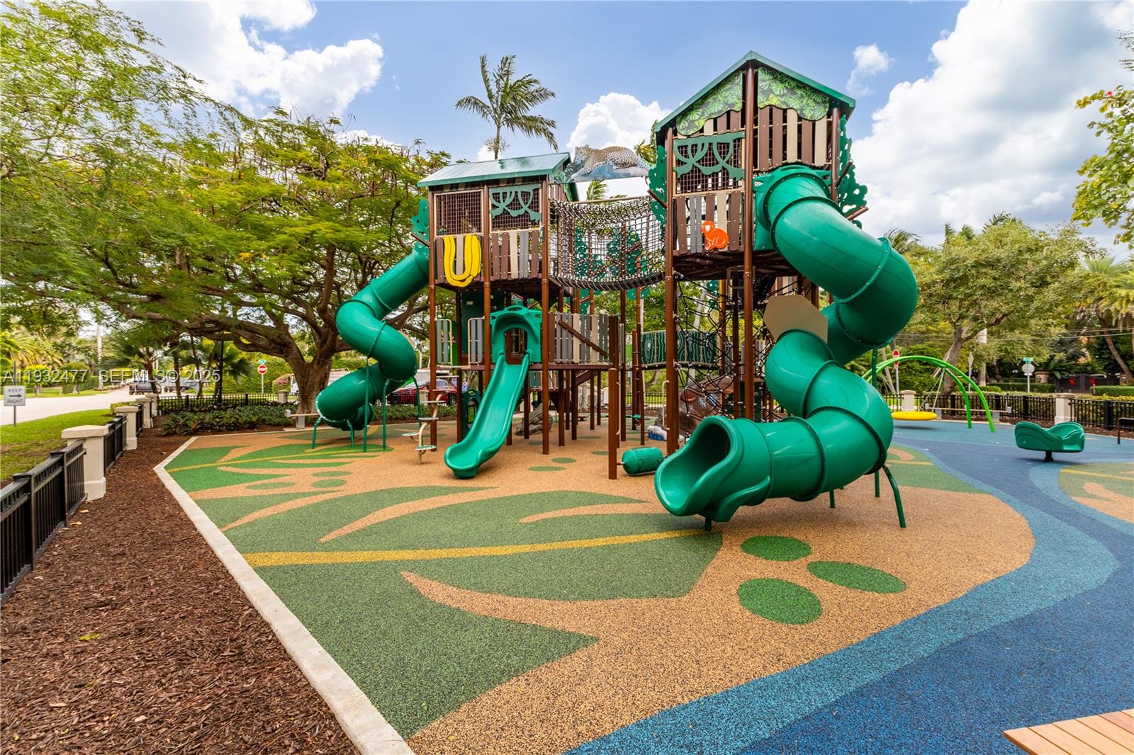 6420 Pinetree Drive Cir