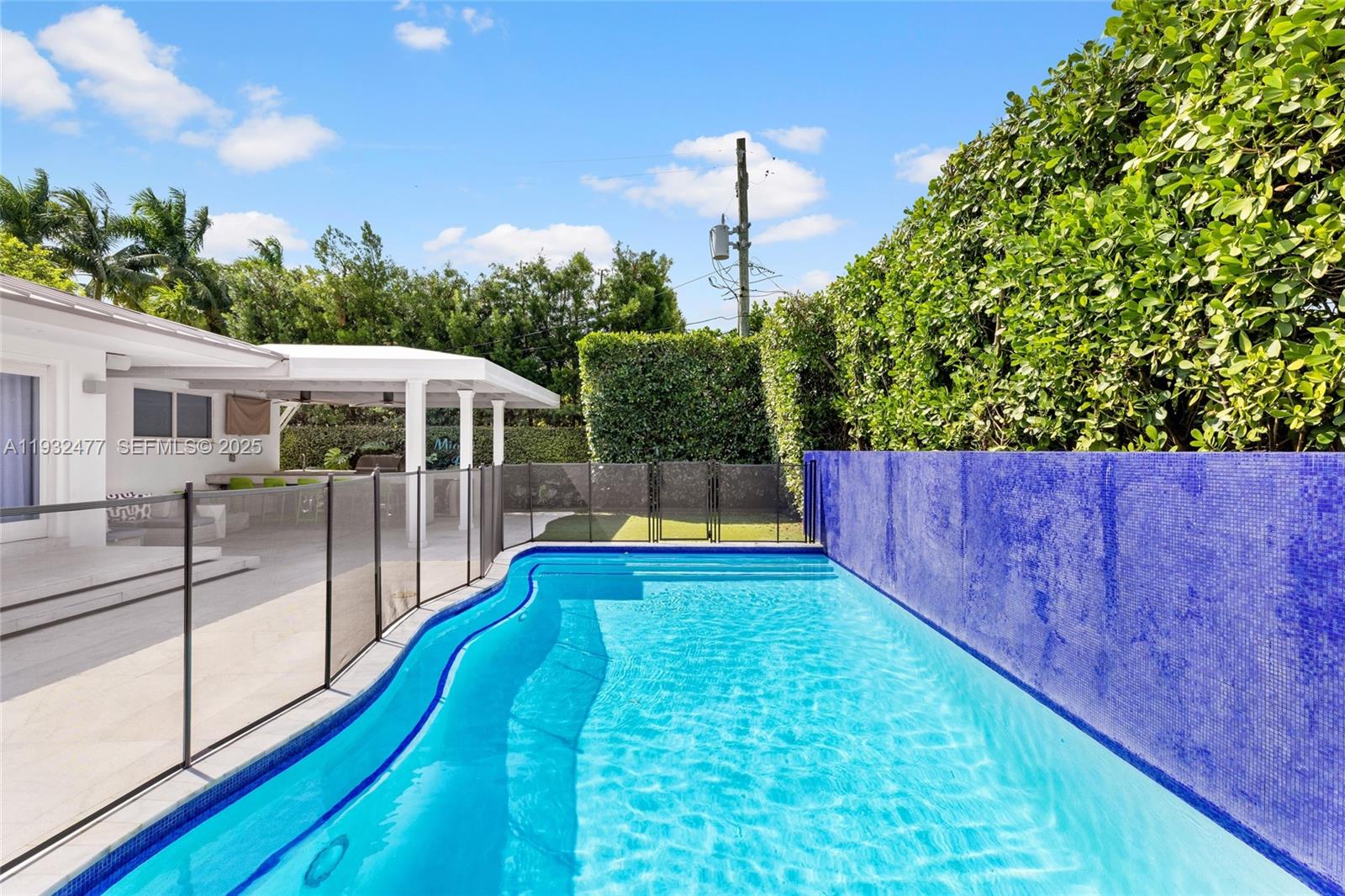 6420 Pinetree Drive Cir