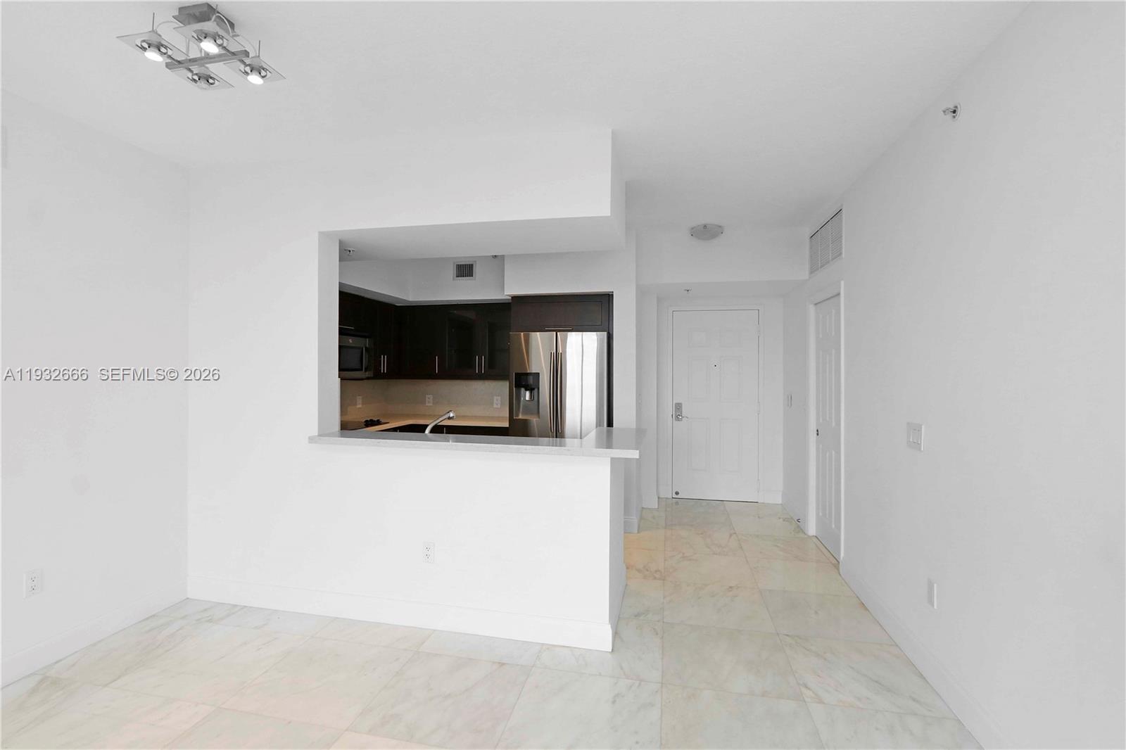 888 S Douglas Rd # 1203