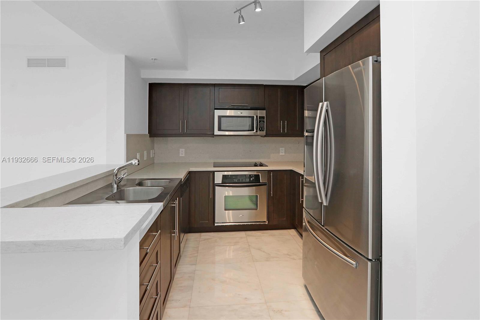 888 S Douglas Rd # 1203