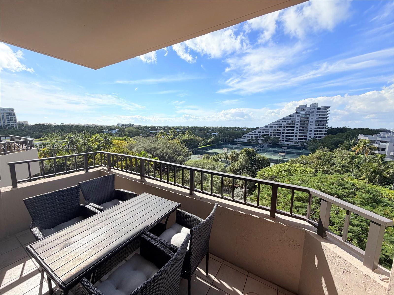 201 CRANDON BL # 604