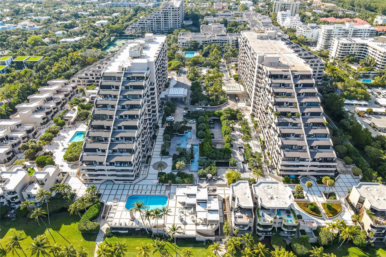 201 CRANDON BL # 604