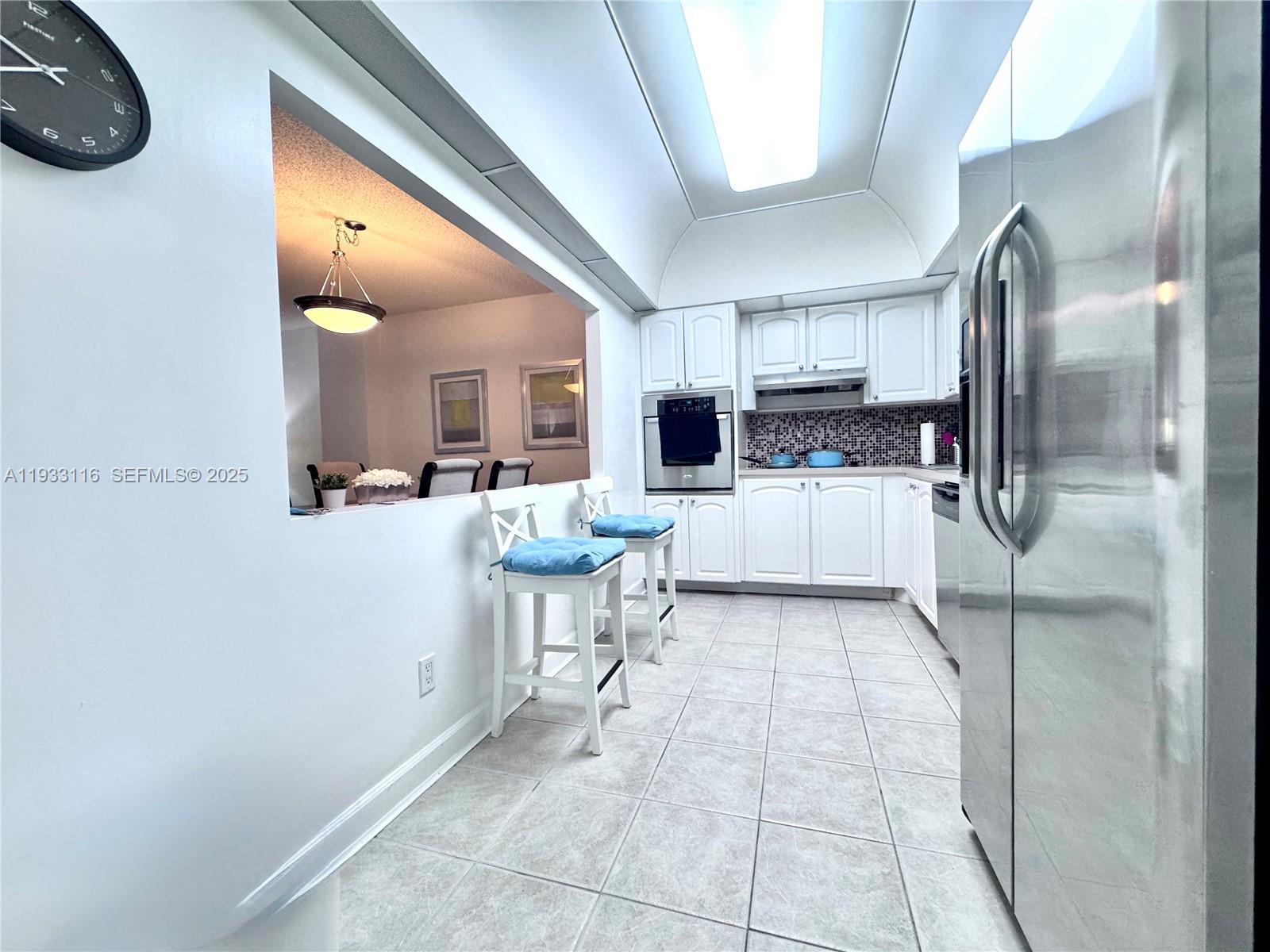 19390 Collins Ave # 422