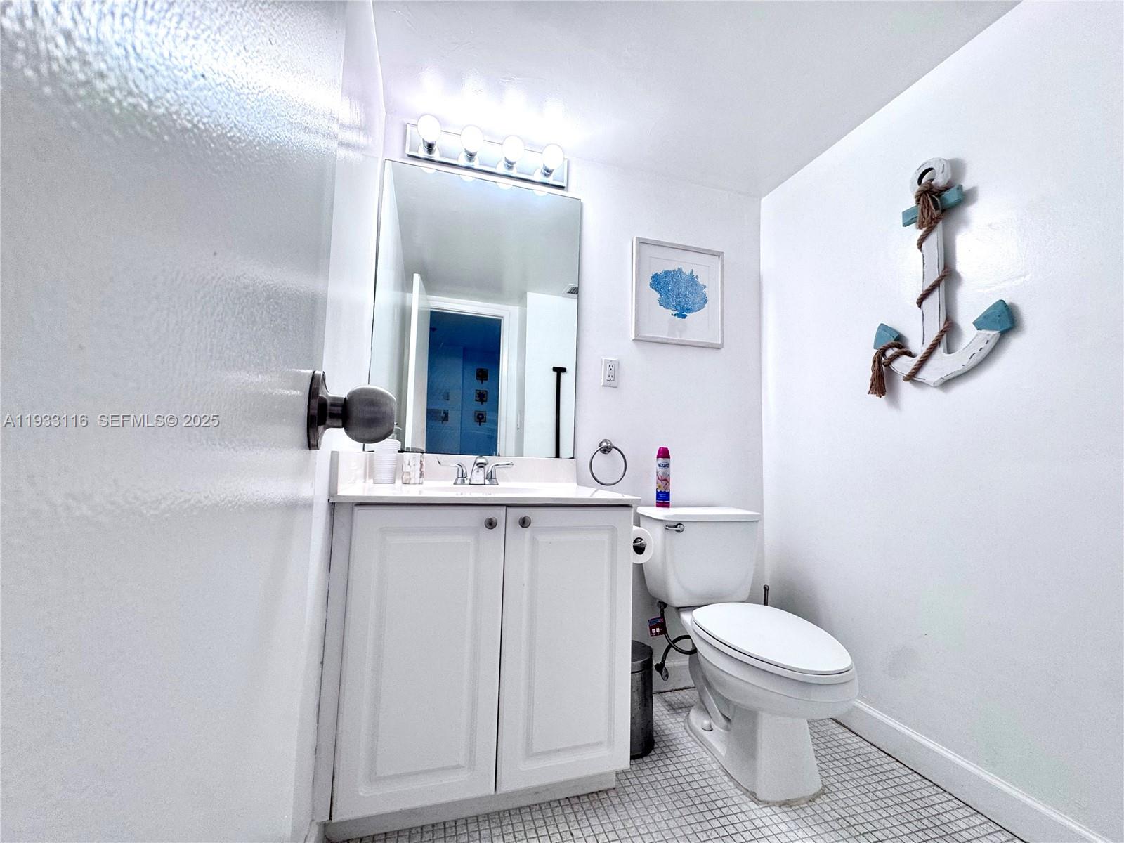 19390 Collins Ave # 422