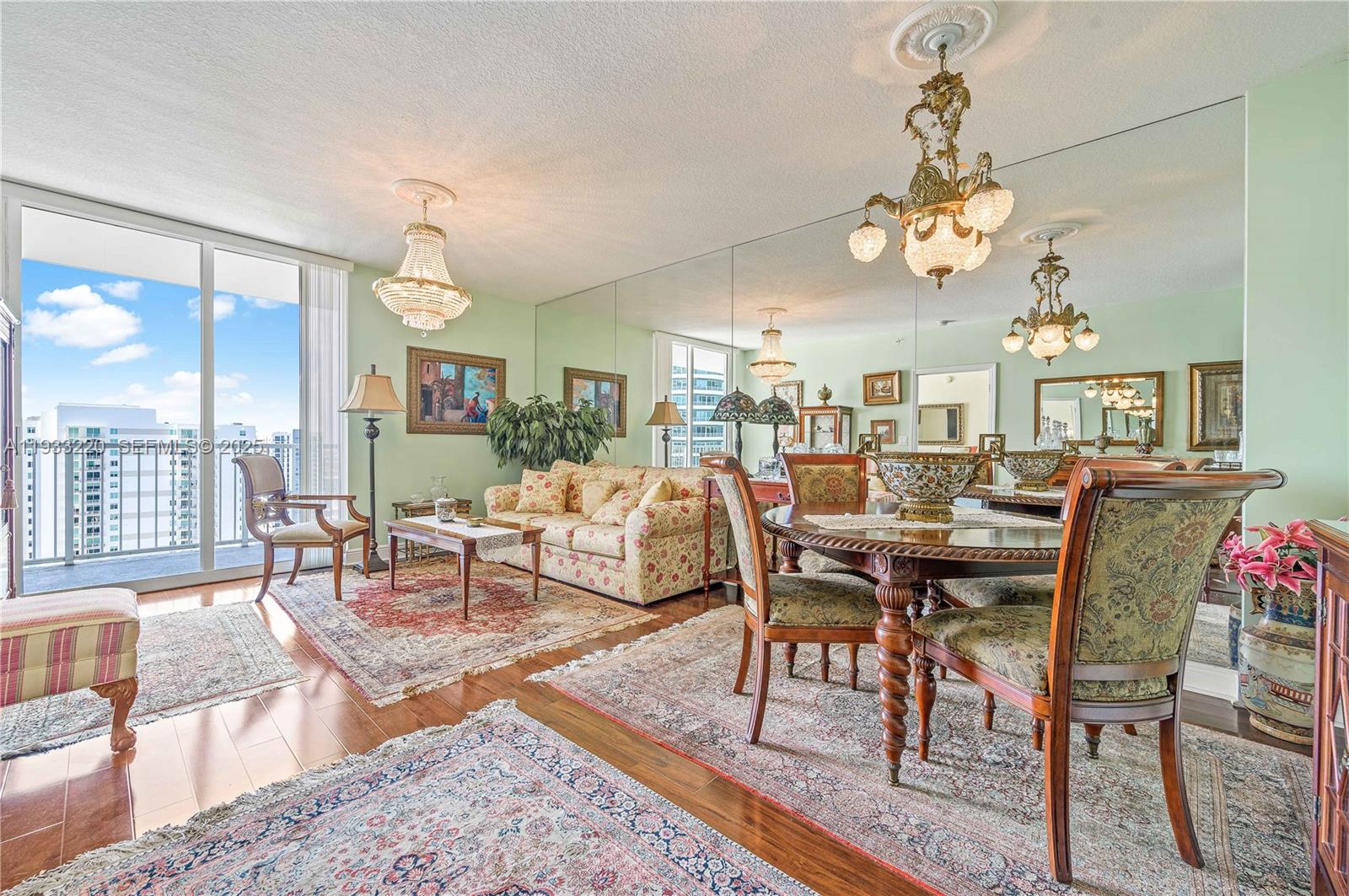 1250 S Miami Ave Unit: 1907