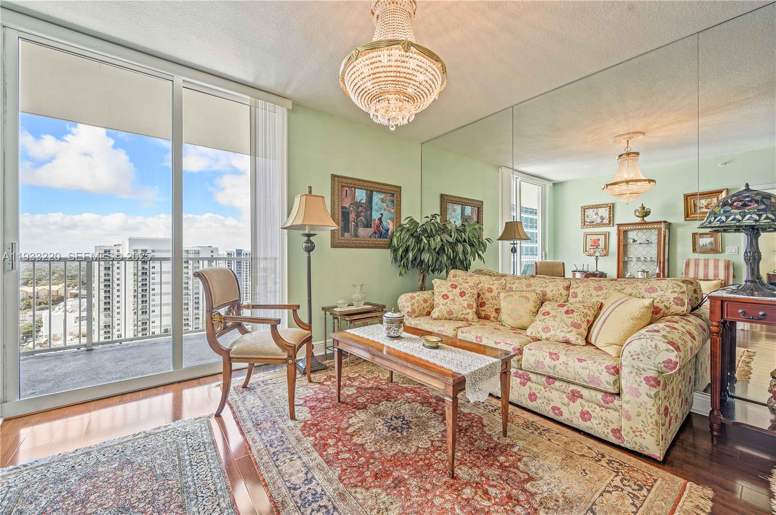 1250 S Miami Ave Unit: 1907