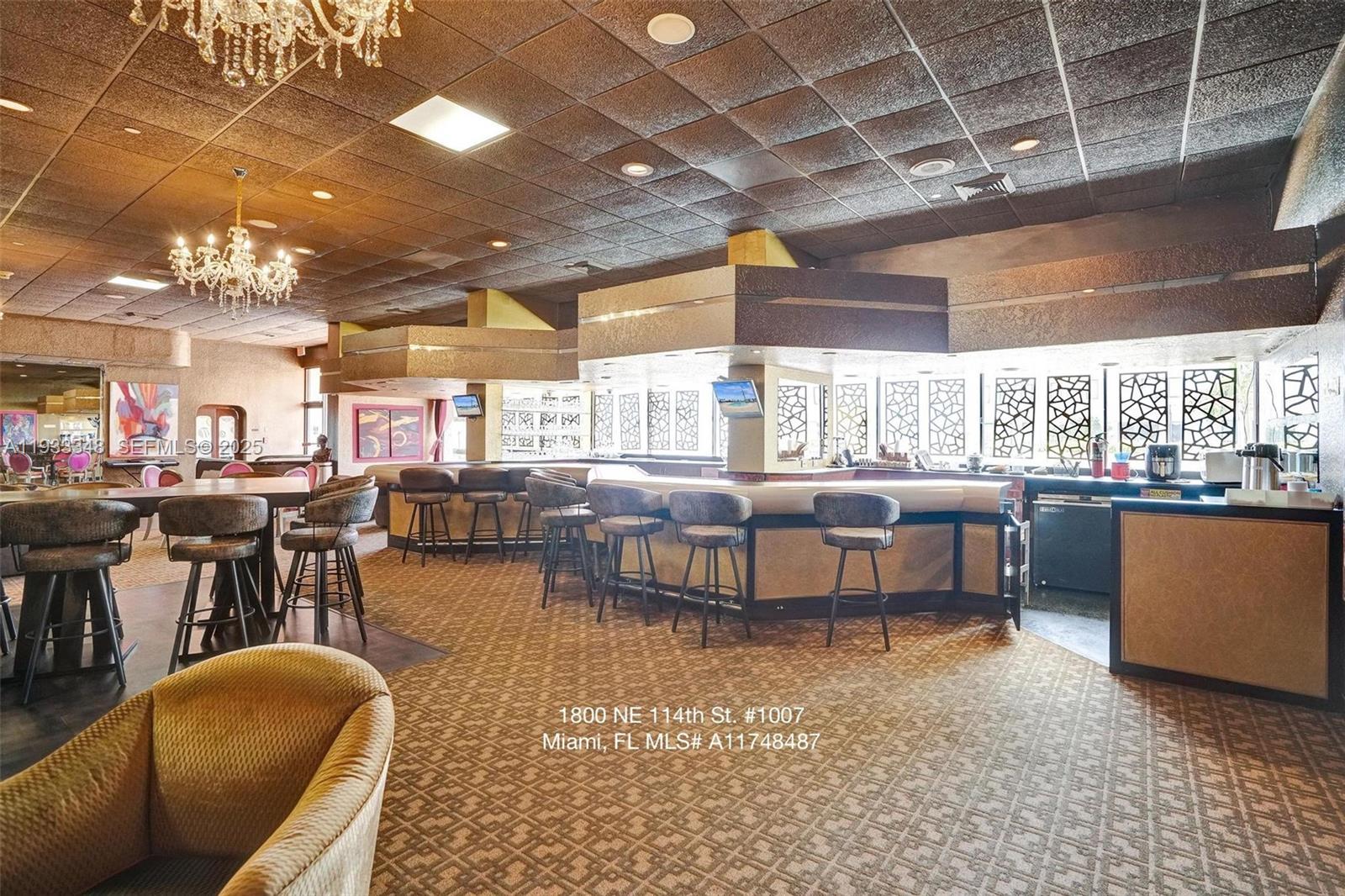 1800 NE 114th St # 1007