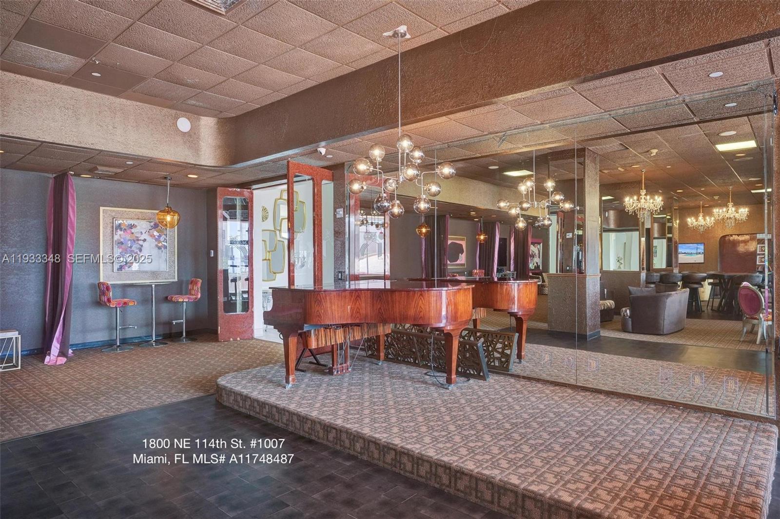 1800 NE 114th St # 1007