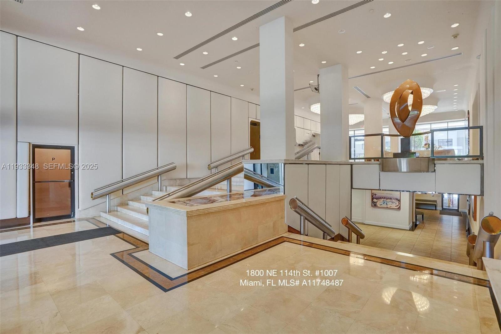 1800 NE 114th St # 1007