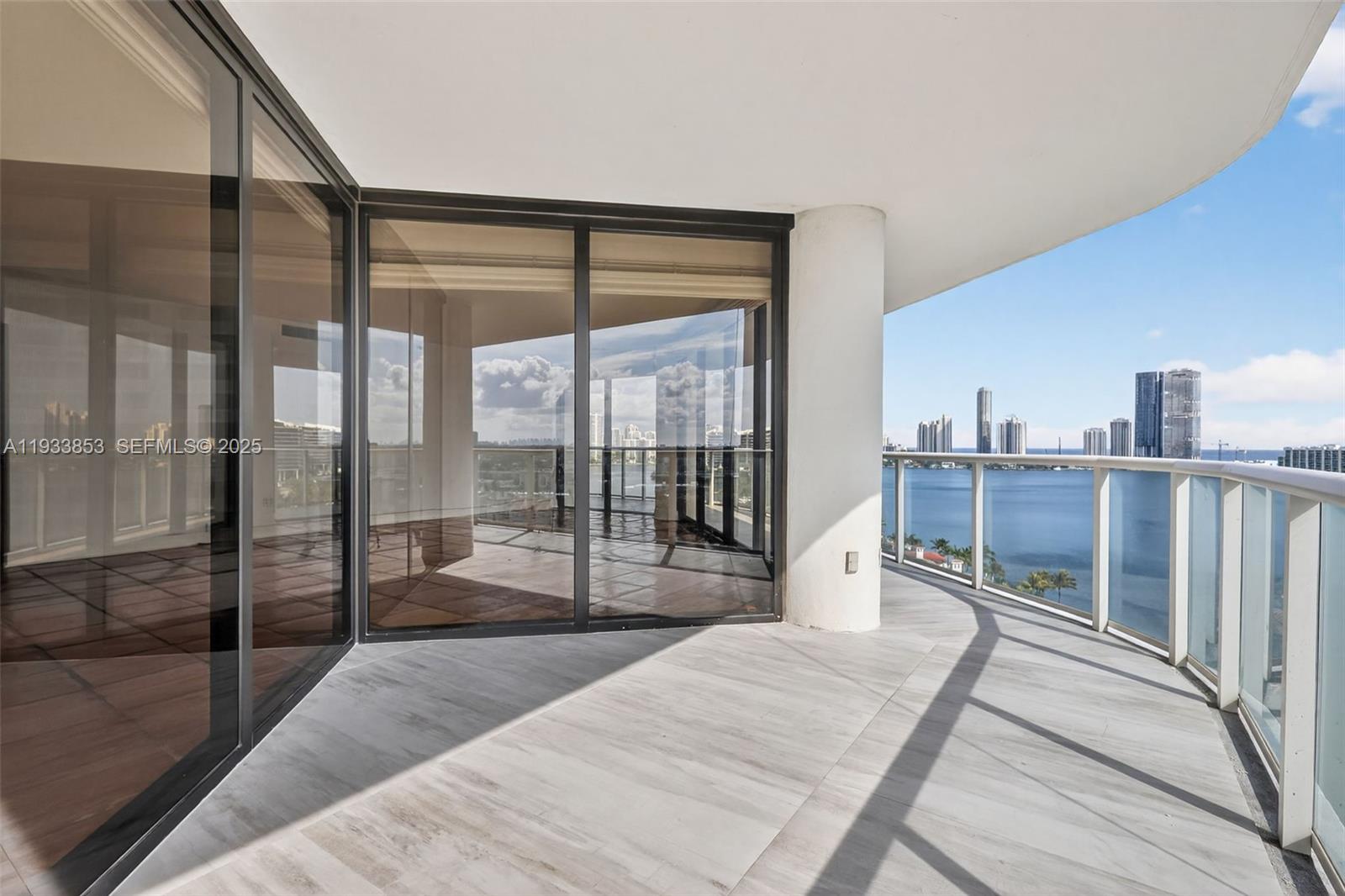 4000 Island Blvd # 1507