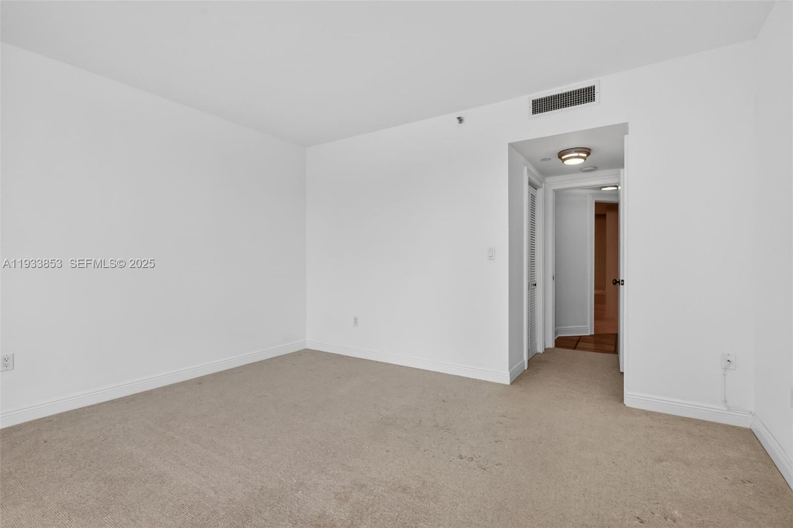 4000 Island Blvd # 1507