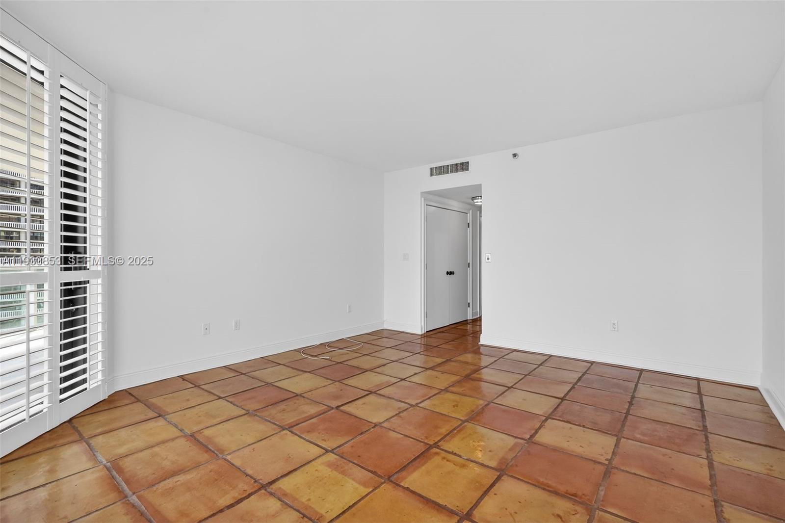 4000 Island Blvd # 1507