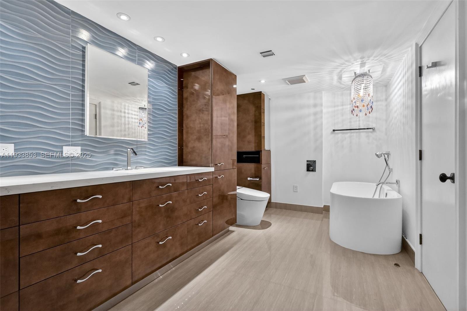 4000 Island Blvd # 1507