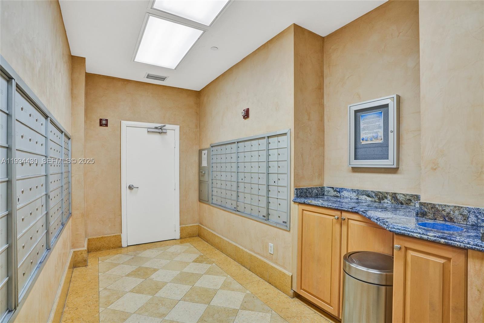 6917 Collins Ave # 503