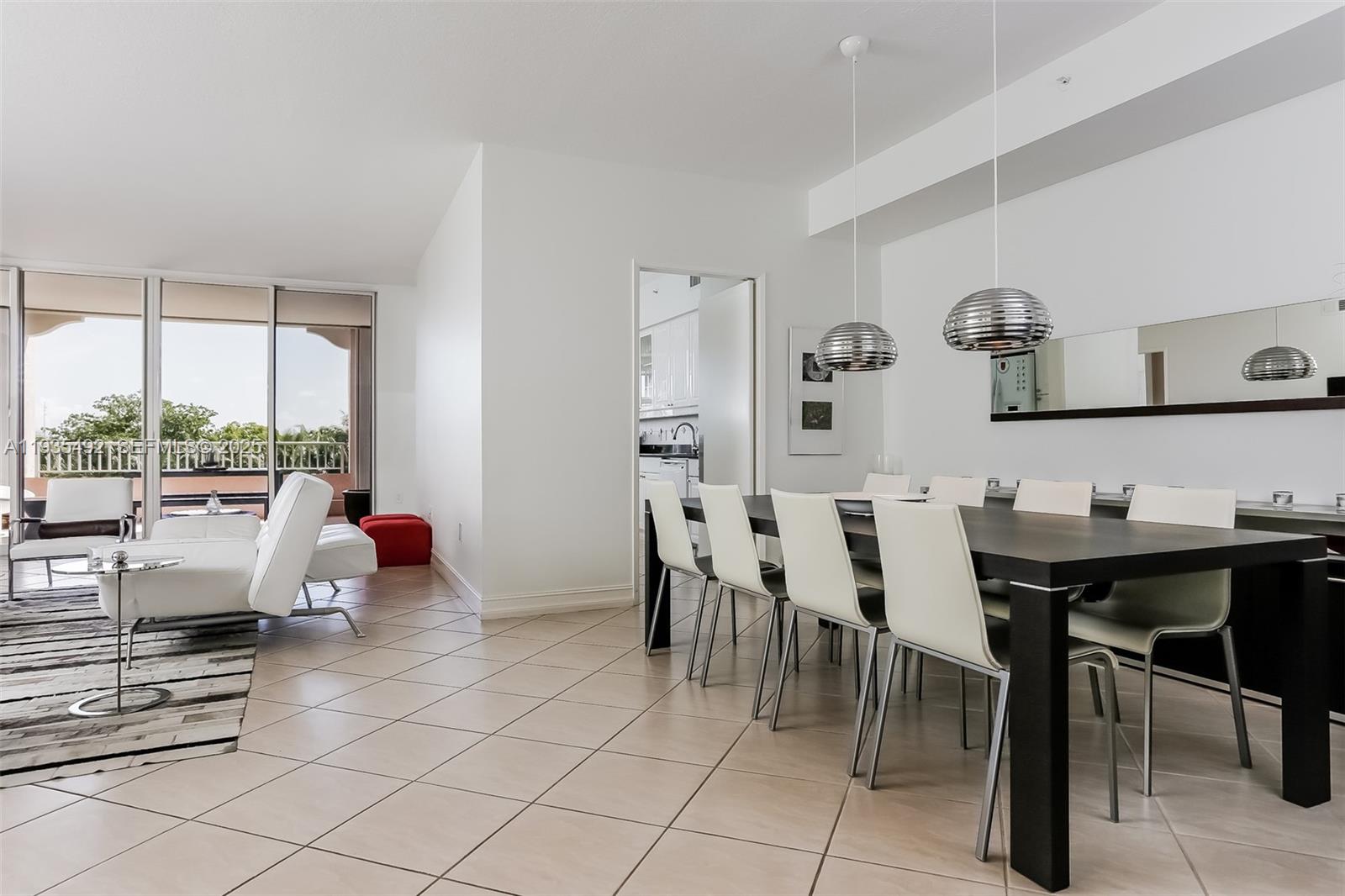 747 Crandon Blvd # 410