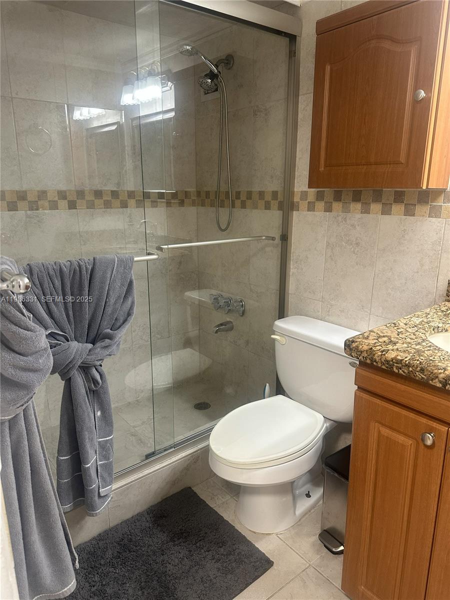 19201 Collins Ave # 236