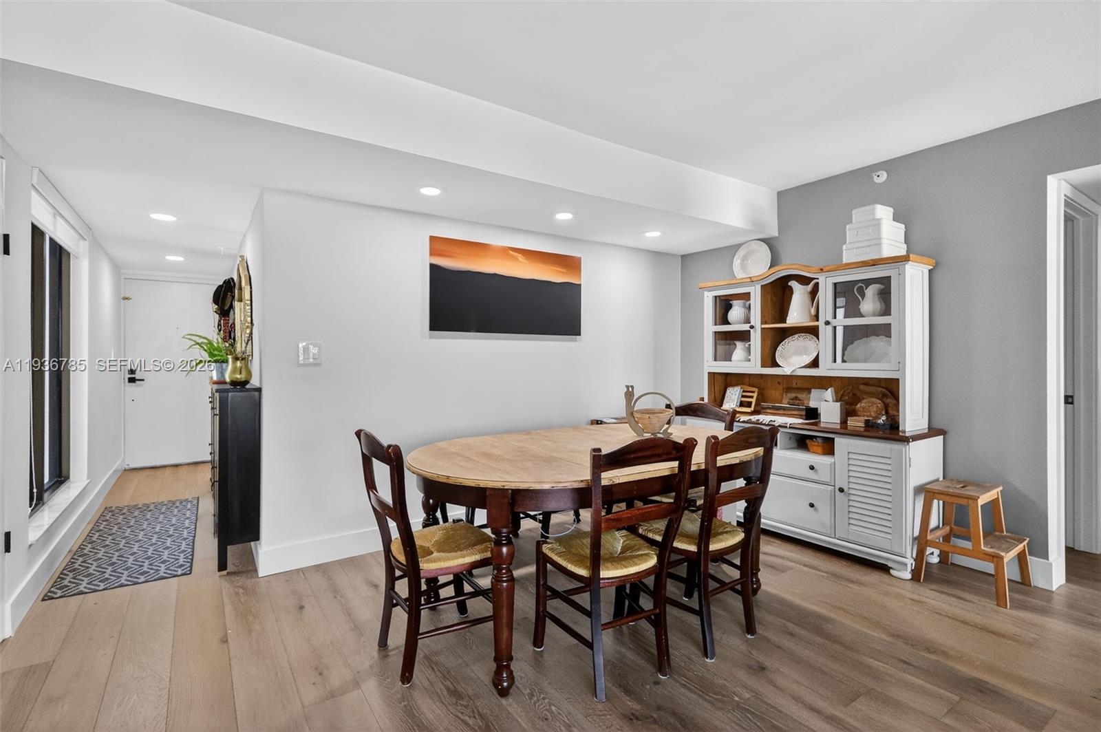 911 E Ponce De Leon Blvd # 1504