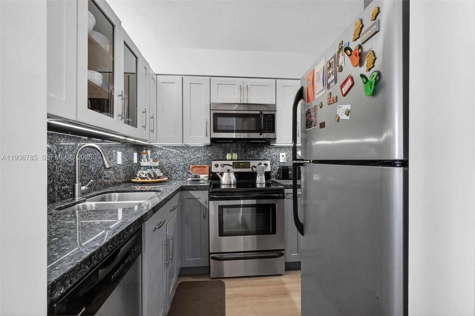 911 E Ponce De Leon Blvd # 1504