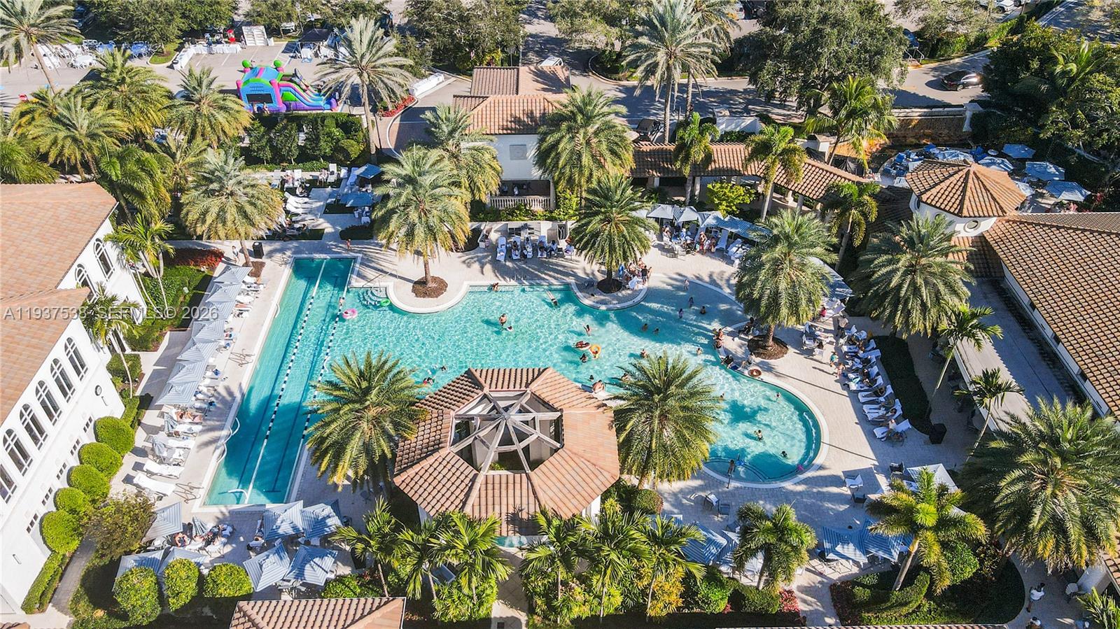 16053 Villa Vizcaya Pl