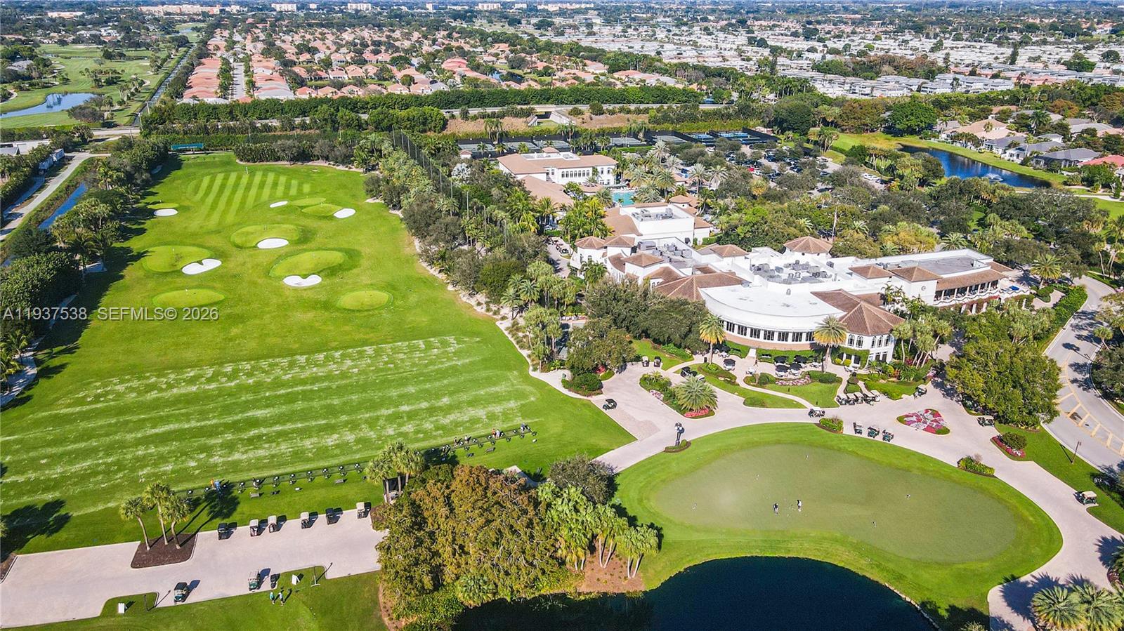 16053 Villa Vizcaya Pl