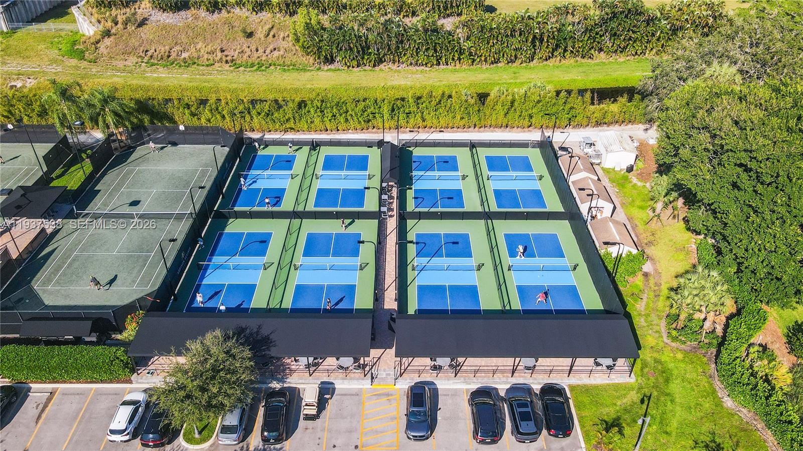 16053 Villa Vizcaya Pl