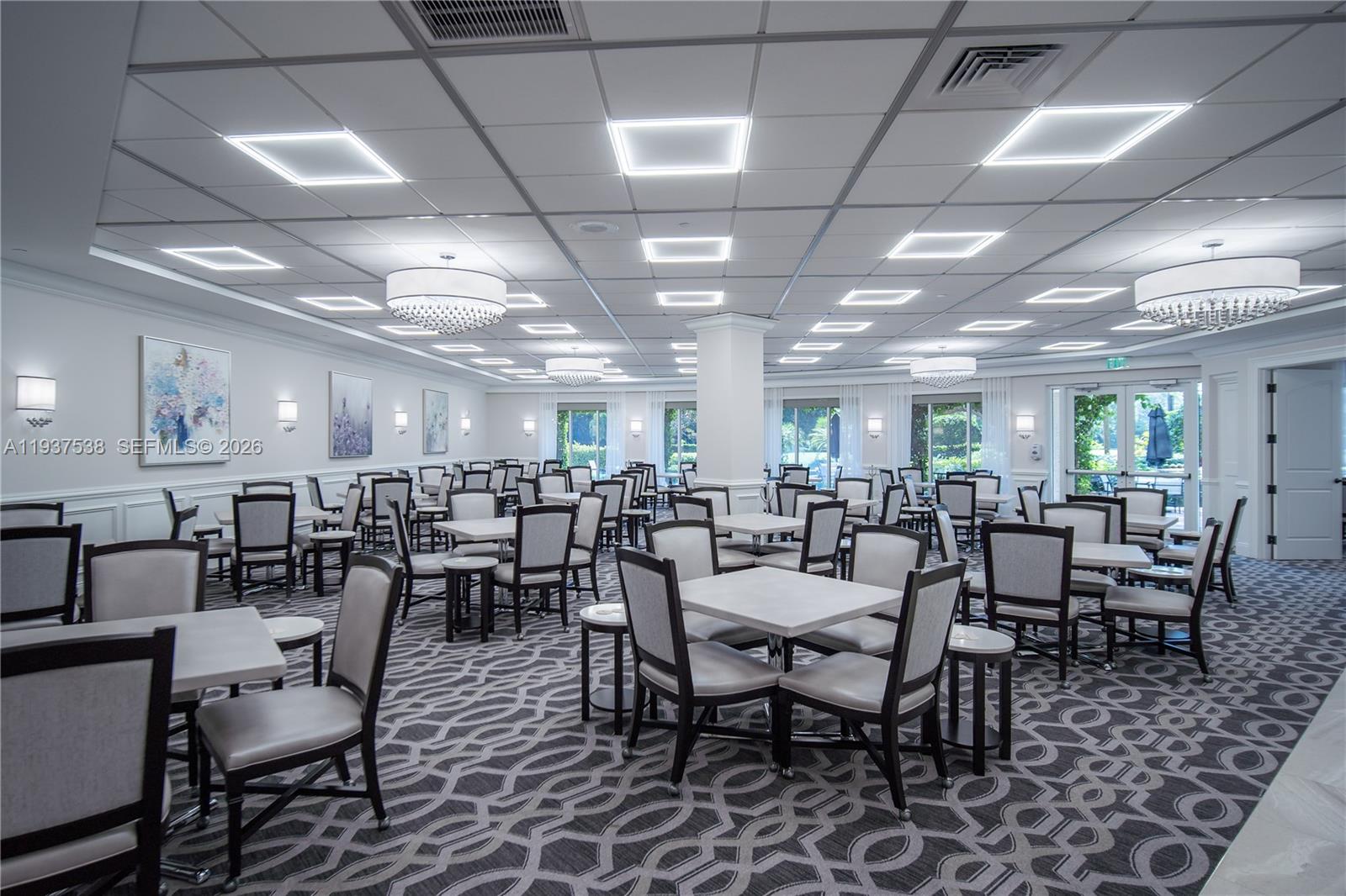 16053 Villa Vizcaya Pl