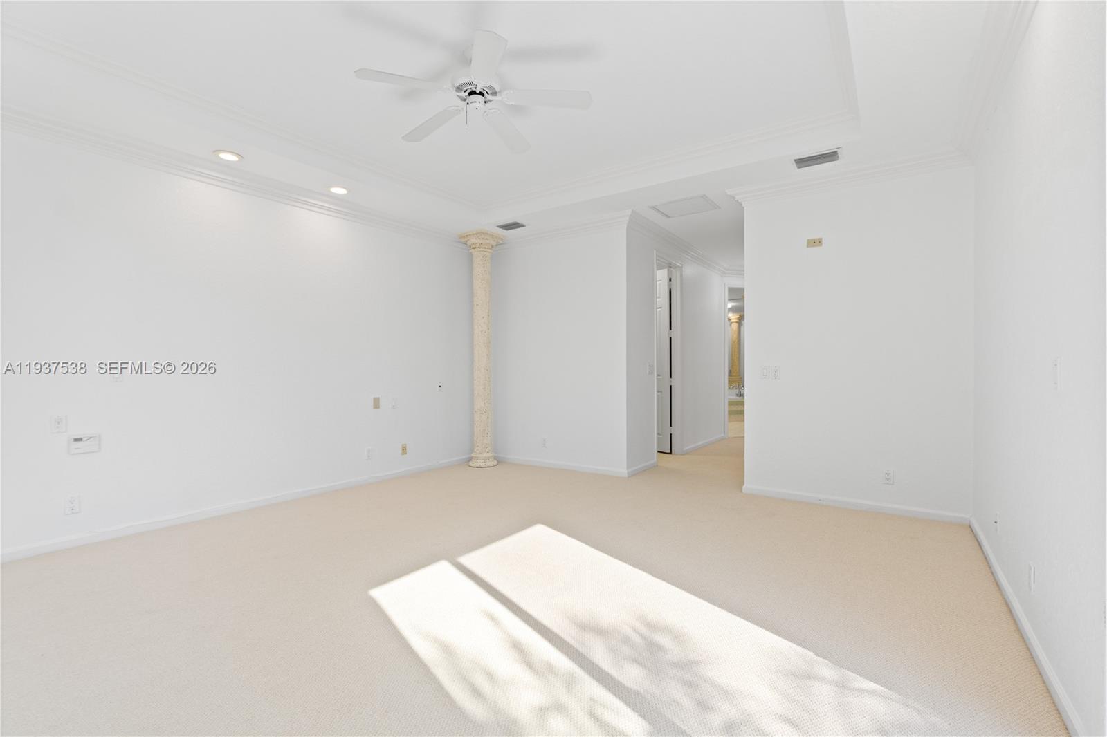 16053 Villa Vizcaya Pl