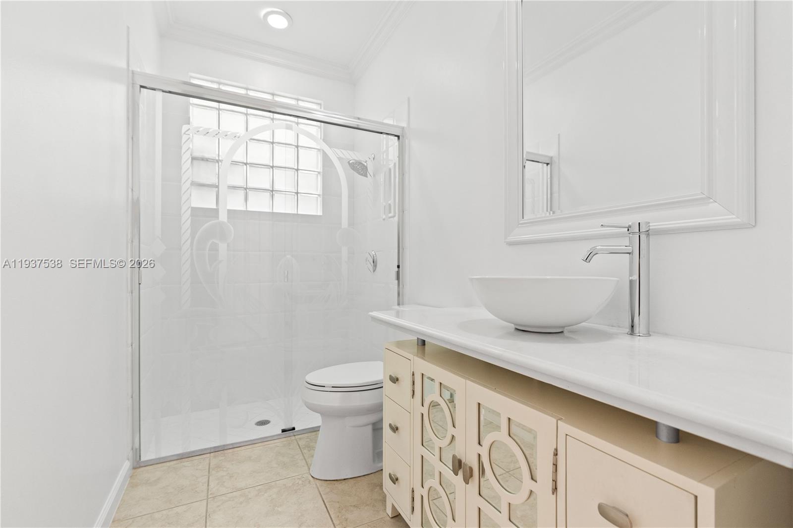 16053 Villa Vizcaya Pl