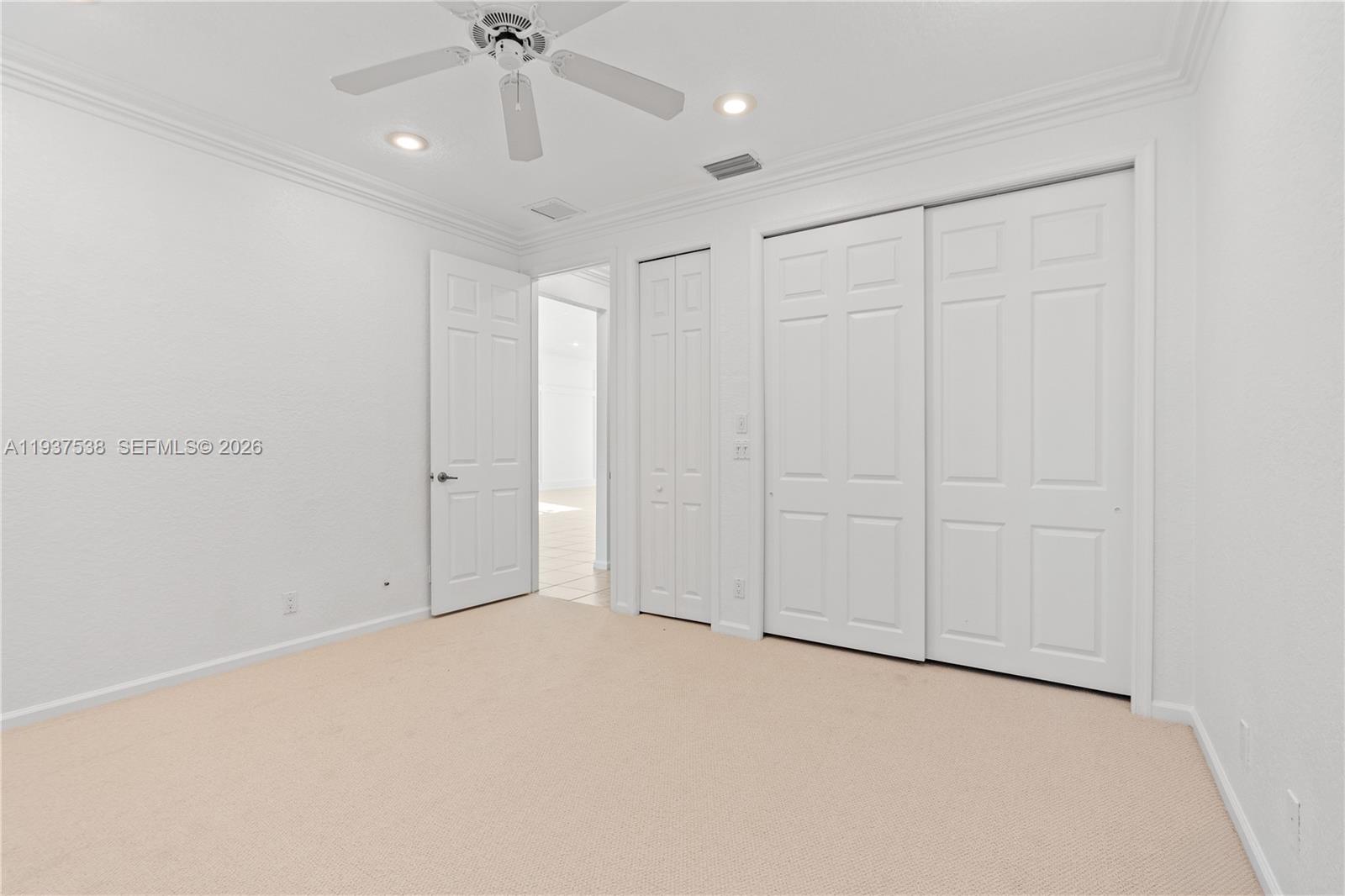 16053 Villa Vizcaya Pl