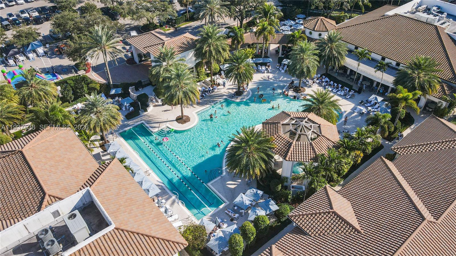 16053 Villa Vizcaya Pl