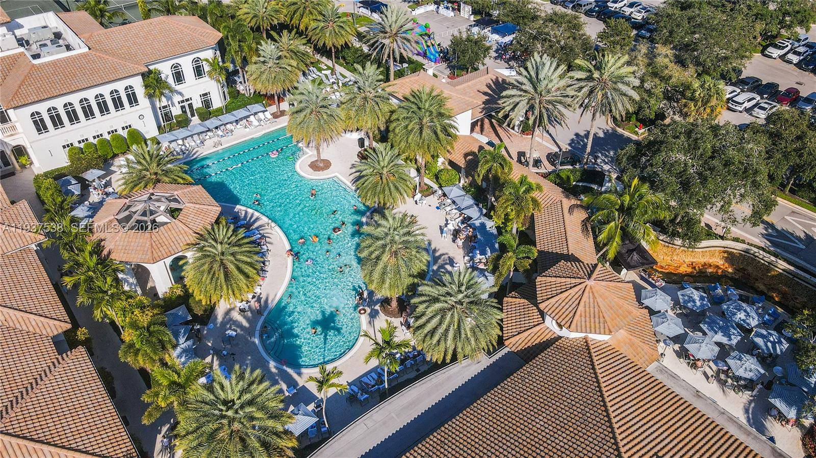 16053 Villa Vizcaya Pl