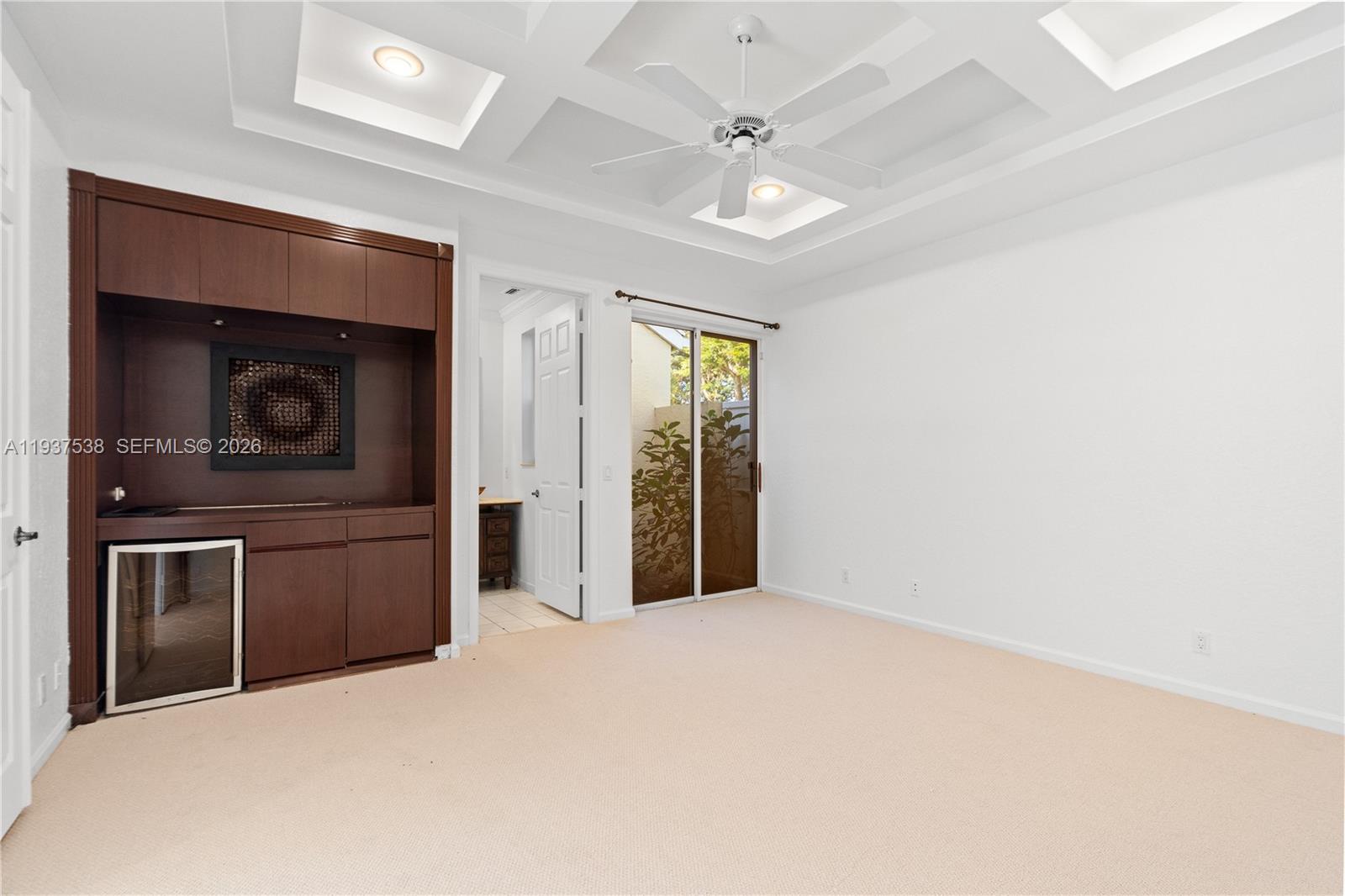 16053 Villa Vizcaya Pl