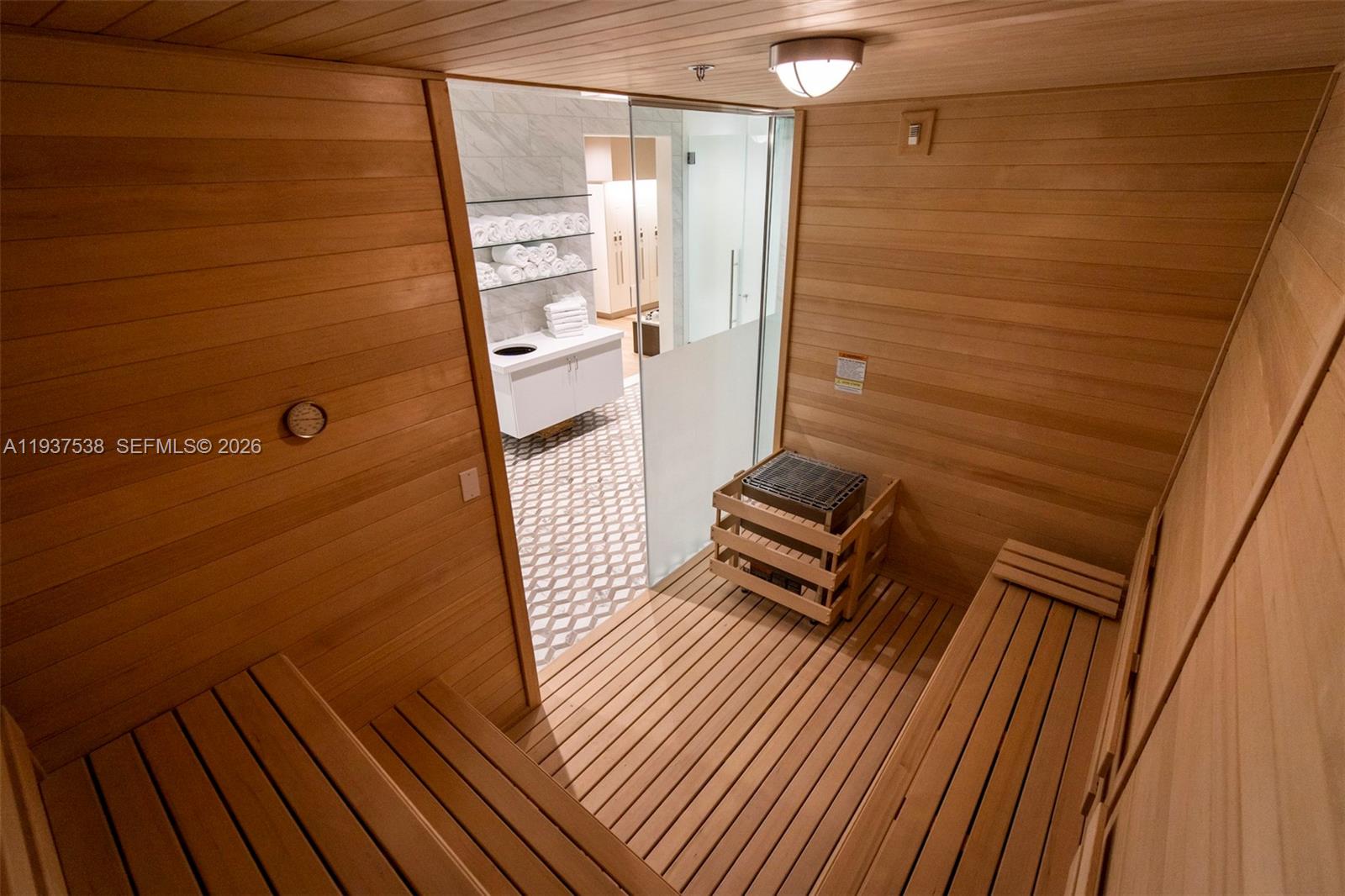 16053 Villa Vizcaya Pl